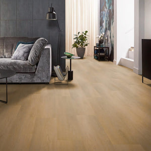 lichte beige eiken vloer met brede planken en subtiele houtnerfstructuur in een effen kleur zonder opvallend patroon