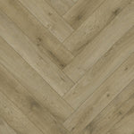 lichte beige eiken visgraatvloer met subtiele houtnervestructuur en sporadische donkere noesten