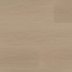 lichte beige eiken vloer met subtiele houtnerfstructuur en brede planken zonder opvallend patroon