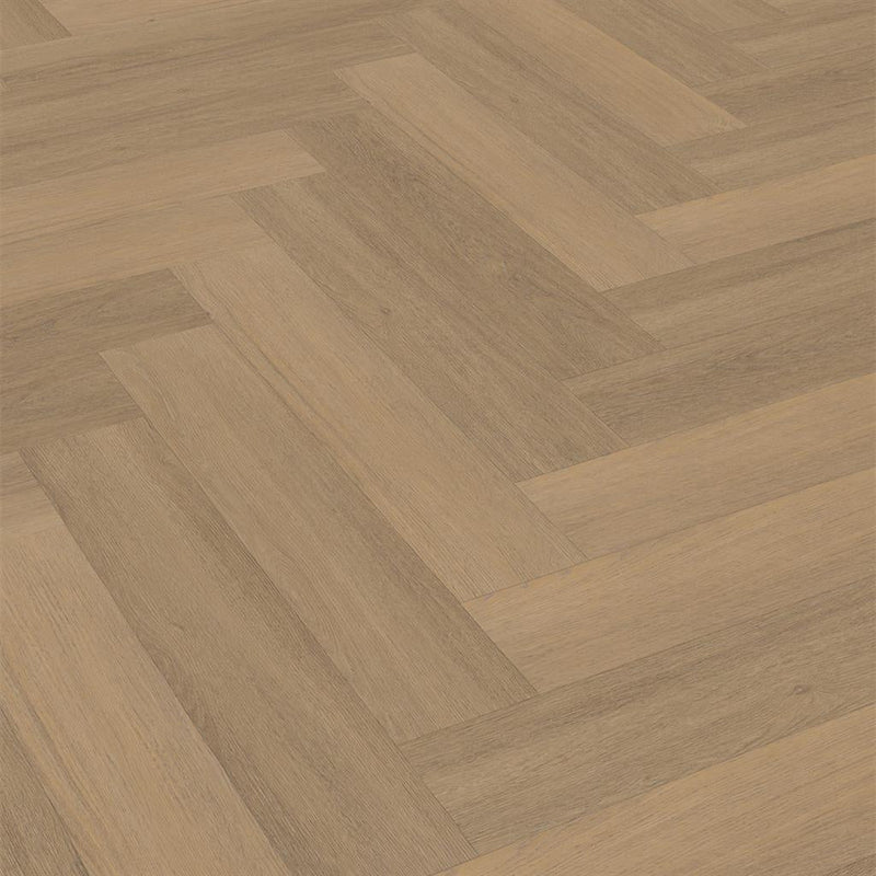 licht beige eiken vloer met visgraatpatroon en subtiele houtstructuur met fijne nerfdetails