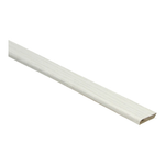 plint of overgangsprofiel in licht wit es kleur met subtiele houtstructuur en matte afwerking