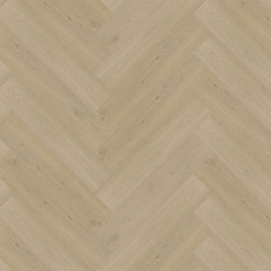 licht beige eiken vloer met visgraat patroon en subtiele houtstructuur