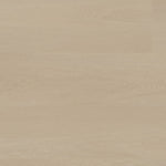 licht beige eiken vloer met subtiele houtnerf structuur en brede planken