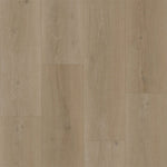 licht beige eiken vloer met rechte planken en subtiele houtnerfstructuur in matte afwerking