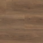 donker bruin eiken vloer met fijne, natuurlijke houtnerfstructuur en matte afwerking in brede planken zonder opvallend patroon