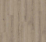 licht beige eiken vloer met natuurlijke houtstructuur en subtiele noesten in brede planken