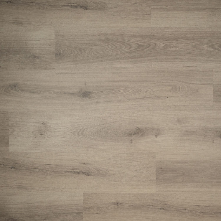 licht grijs bruin eiken vloer met een subtiele houtnerfstructuur en matte afwerking van brede planken