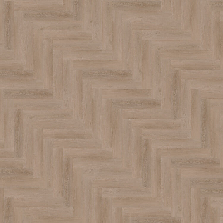 licht beige eiken vloer met visgraat patroon en subtiele houtstructuur in een matte afwerking
