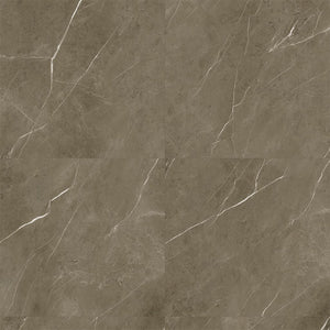 Tegelvloer met grote vierkante tegels in taupe kleur met een natuurlijke structuur en lichte, golvende witte aders.