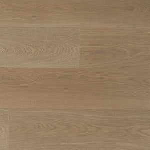 licht beige eiken vloer met subtiele houtnerfstructuur en brede planken zonder opvallend patroon
