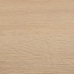 licht beige eiken vloer met fijne houtnerfstructuur en zachte matte afwerking