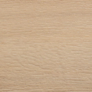 licht beige eiken vloer met fijne houtnerfstructuur en zachte matte afwerking