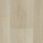 licht beige eiken vloer met fijne nerfstructuur en subtiele houttekening in brede planken