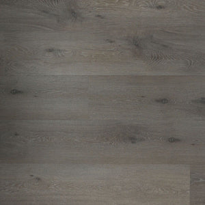 licht grijs eiken vloer met brede planken en subtiele houtnerven en knoesten, matte structuur