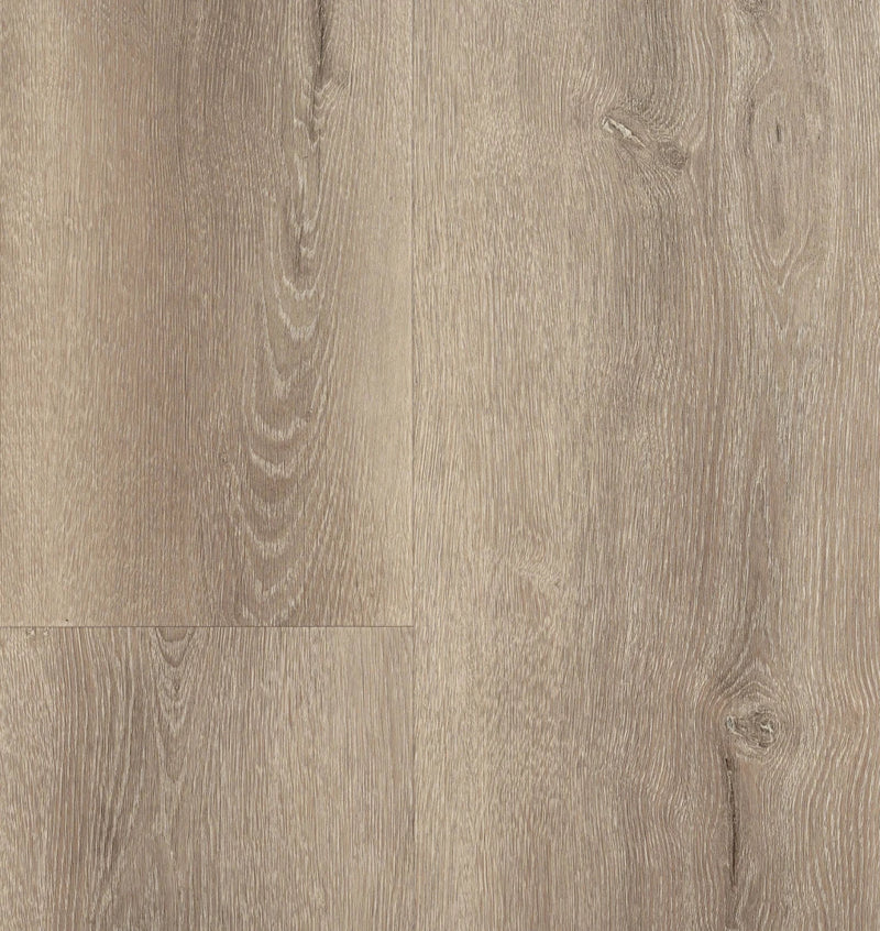 licht beige eiken vloer met natuurlijke houtstructuur en zichtbare noesten in brede planken