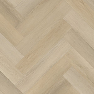 licht beige eiken visgraatvloer met subtiele houtstructuur en brede planken in een visgraatpatroon