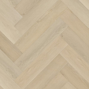 lichte beige eiken visgraatvloer met subtiele houtnerfstructuur en matte afwerking, brede planken in visgraatpatroon gelegd