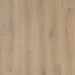 licht beige eiken vloer met brede planken en subtiele houtnerven en knoesten in matte structuur