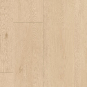 lichte beige eiken vloer met rechte planken en subtiele houtnerfstructuur in natuurlijk patroon