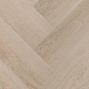 licht beige eiken visgraatvloer met subtiele houtstructuur en matte afwerking