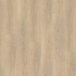 lichte beige eiken vloer met natuurlijke houtstructuur en subtiele noesten in rechte plankopstelling